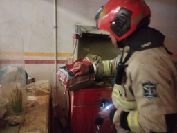 Food Court di Mal BG Junction Surabaya Terbakar