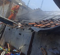 Anak Main Korek, Satu Rumah di Tambaksari Surabaya Terbakar
