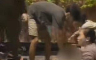 Wanita Hamil di Surabaya Tergeletak di Pinggir Jalan, Kaki Bayi Keluar Saat Hendak Dibawa ke RS