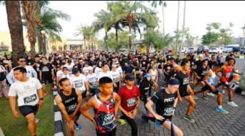 Road To Give Surabaya 2023, Kegiatan Amal Jaringan Hotel Marriott International Salurkan Donasi Makanan Sehat