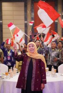 Gubernur Khofifah Optimis One Pesantren One Product Antarkan Kemandirian Ekonomi