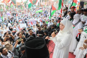 Turun Aksi Bela Palestina, Gubernur Khofifah Ajak Beri Dukungan Lewat Doa dan Donasi
