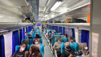 KAI Daop 8 Surabaya Pastikan Tiket untuk Nataru Tersedia