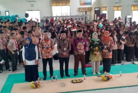 Gandeng BKKBN Jatim, PIJAR Sosialisasikan Program Pendewasaan Usia Pernikahan di Sekolah