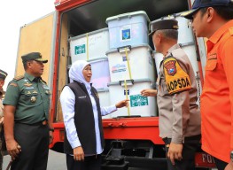 Pemprov Jatim Berangkatkan 81 Truk Bantuan Kemanusiaan ke Palestina