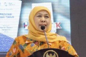 Hadapi Tantangan Digital, Gubernur Khofifah Minta Guru Lebih Berinovasi dan Berkreasi