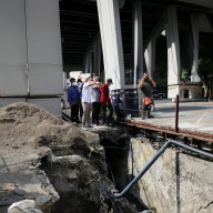 Antisipasi Banjir, Pemkot Surabaya Kebut Pemasangan Saluran Air dan Bersih-bersih Eceng Gondok