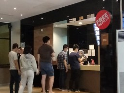 Begini Suasana Gerai Carl's Jr Surabaya Jelang Tutup Pada 31 Desember 2023