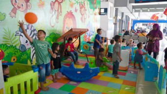 Mantap! Daop 8 KAI Sediakan Tempat Bermain Anak di Tiga Stasiun Pada Libur Nataru