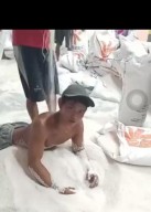 Buntut Video Viral Mandi Beras, Kepala Gudang Bulog Dimutasi