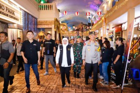 Tinjau Lokasi Wisata, Gubernur Khofifah Pastikan Liburan Tahun Baru 2024 Aman dan Nyaman