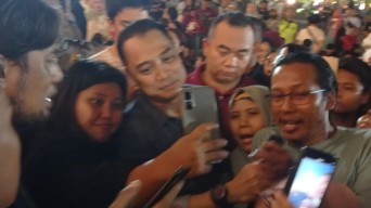 Begini Keceriaan Wali Kota Eri Cahyadi Rayakan Malam Pergantian Tahun Bersama Warga