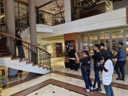 Verwood Hotel & Serviced Residence Ajak Disabilitas Berkarya Lewat Foto