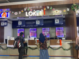 Imbas Kecelakaan KA Cicalengka, Penumpang Stasiun Gubeng Batalkan Tiket