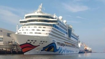 Dikunjungi Kapal Pesiar MV.Aidabella Italia, Pelindo 3 Promosikan Wisata Surabaya