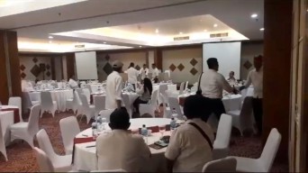 Perangkat Desa se-Jatim Dikumpulkan di Hotel Santika Surabaya