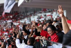 Makna Pemukulan Kentongan Megawati saat Kampanye Akbar Ganjar-Mahfud di Stadion GBK