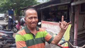 Cerita Tetangga Khofifah yang Mengaku Beda Pilihan di Pilpres 2024