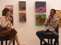 Artotel Ts Suites Surabaya Gandeng Seniman Lokal Asal Jogja Gelar Pameran Lukisan