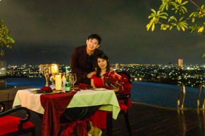 Hotel Ciputra World Surabaya Tawarkan Romantis Valentine Dinner