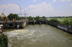Ternyata Ada 245 Titik Banjir di Surabaya! Pemkot Kebut Perbaikan Rampung Tahun Ini