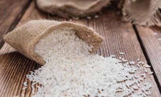 Harga Beras Meroket, Bulog Jatim Pastikan Stok Aman