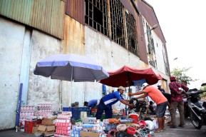 Pemkot Surabaya Relokasi Pedagang Ampel ke Kalimas Timur