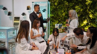 JW Marriott Surabaya Hadirkan Wedding Fair Bernuansa Futuristik