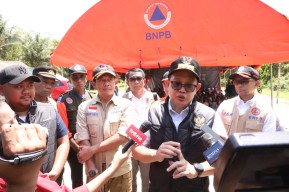 Pemprov Jatim Pastikan Logistik dan Trauma Healing di Bawean Terpenuhi