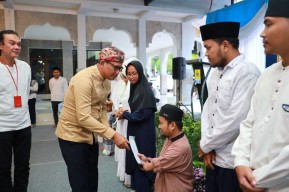 PLN Bagikan 4.553 Paket Sembako di Bulan Ramadan