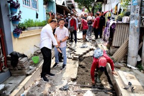Banjir di Surabaya Barat, Wali Kota Eri Hentikan Sementara Proyek Saluran Dukuh Kupang