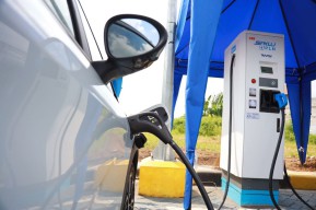 Stasiun Pengisian Listrik Siap Pasokan Selama Momen Mudik Lebaran