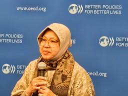Mensos Risma Dapat Apresiasi dari Forum OECD di Prancis