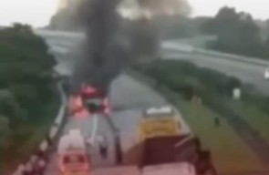 Bus Pahala Kencana Terbakar di Tol Jombang-Mojokerto