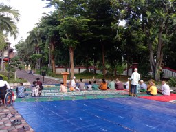 Cerita Kemensos Berlebaran Bersama ODGJ di Surakarta