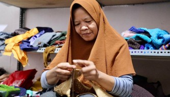 Kemensos Bantu Pengrajin Tas di Bantul Kembangkan Usaha dengan PENA