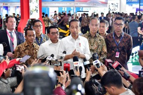 Presiden Jokowi Tinjau Kesiapan Ekosistem Kendaraan Listrik