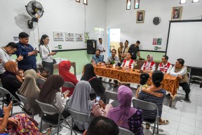 Kampung Madani Balongsari Budayakan Bantu Warga Miskin Lewat Jimpitan