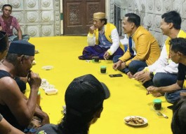 Perjuangkan PKL Kenjeran, Warga Pesisir Doakan Arif Fathoni jadi Wali Kota Surabaya