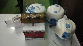 Unik, Jemaah Haji di Surabaya ini Bawa Magic Com hingga Water Heater