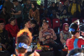 Dekat dengan Gibran di APEKSI, Sinyal Eri Cahyadi Didukung Jokowi?