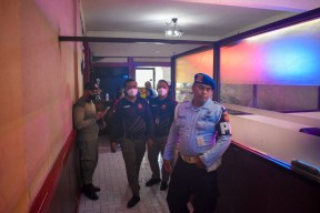 Warga Laporkan Ada Panti Pijat Plus di Surabaya, Satpol PP Gerak Cepat