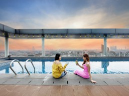 Makin Produktif di Pusat Kota bersama Midtown Hotels