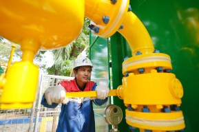 Menteri BUMN Cek Kesiapan Jaringan Gas Pertamina di IKN