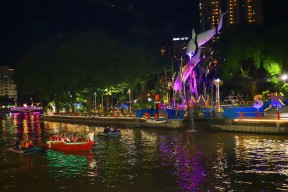 Keren! Surabaya Bakal Punya Taksi Air, Begini Konsepnya