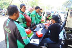 Pelindo Regional 3 Gelar Sosialisasi Safety Riding dan Service Motor Gratis Ojol