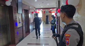 KPK Geledah Pemprov Jatim, Ada Apa?