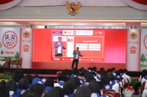 Dorong Etika dalam Pengembangan IT, PKKMB Untag Surabaya Hadirkan Akhyari Hananto