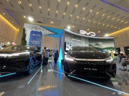 BYD M6, Mobil MPV Listrik Pertama Hadir di GIIAS Surabaya 2024