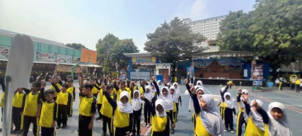 Sambut Bulan Kesehatan Gigi, Formula dan Wonderful Indonesia Aksi Donasi Sikat Gigi